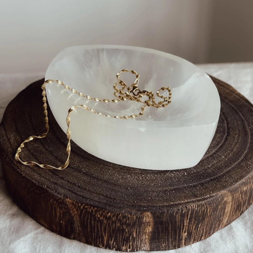 bowl foglia in Selenite